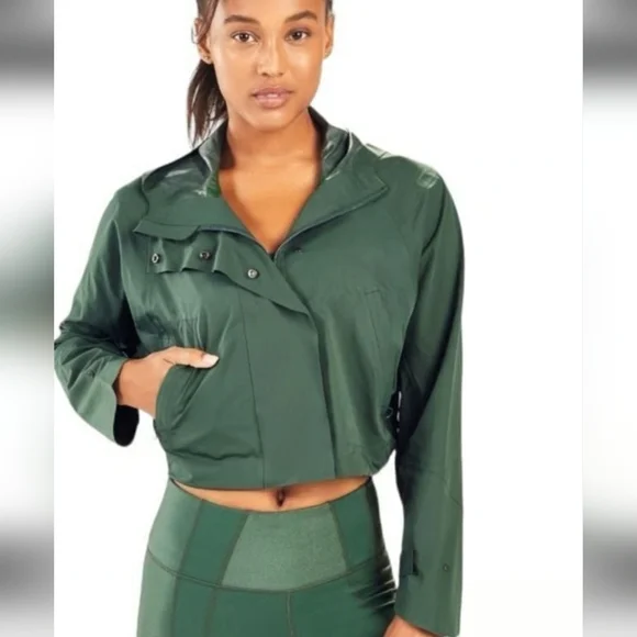 FABLETICS Cropped Hooded Jacket – Green | Lightweight Performance Layer. Small - Picture 1 of 16